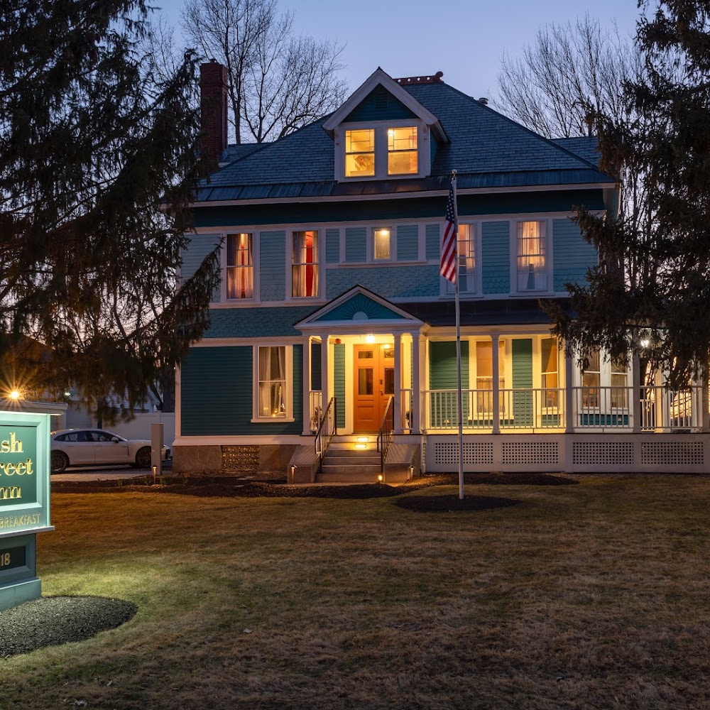 Ash Street Inn