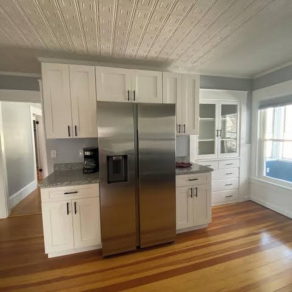 Cozy 3 bedroom in a friendly neighborhood close to I-93!